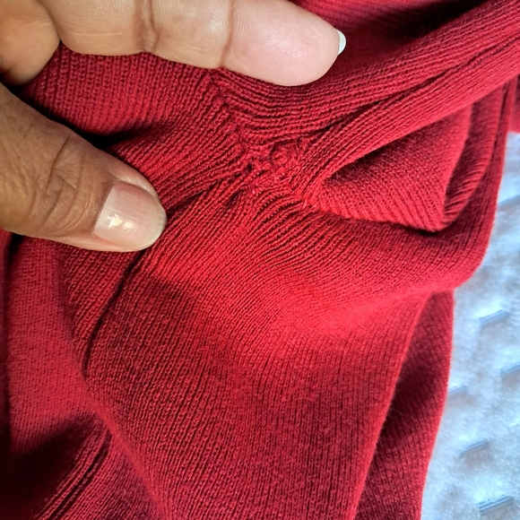 Vintage  IZOD/ LACOSTE SWEATER  UNISEX  SIZE 20 /S red - Picture 7 of 9